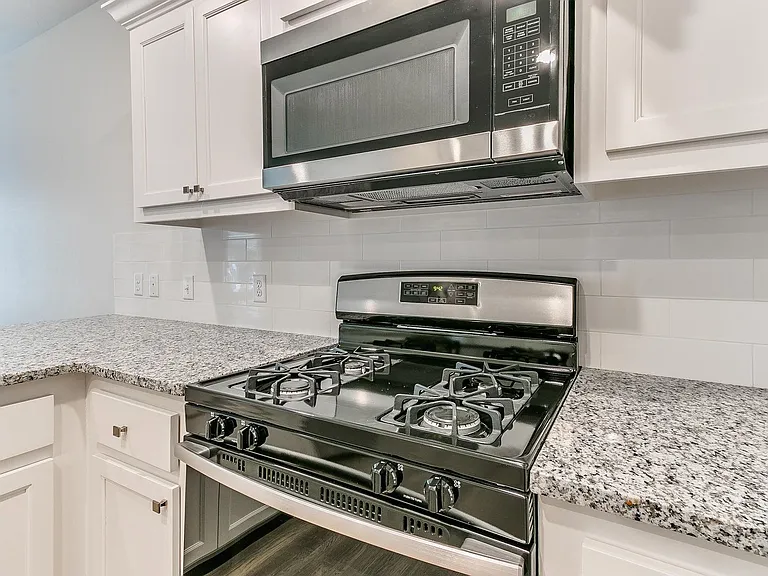 3705 N Divis Ave — Photo 50