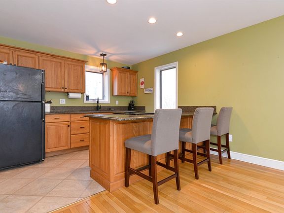 5th image of 150 North Road