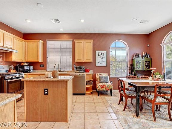 3rd image of 10572 Firebush Dr