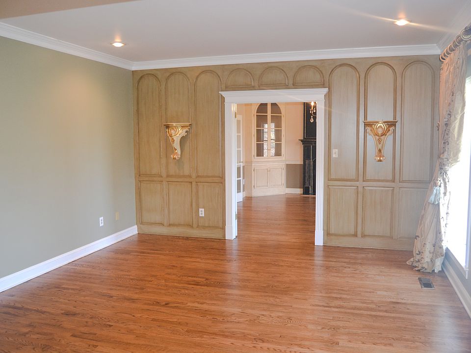 Living Room Unfurnished