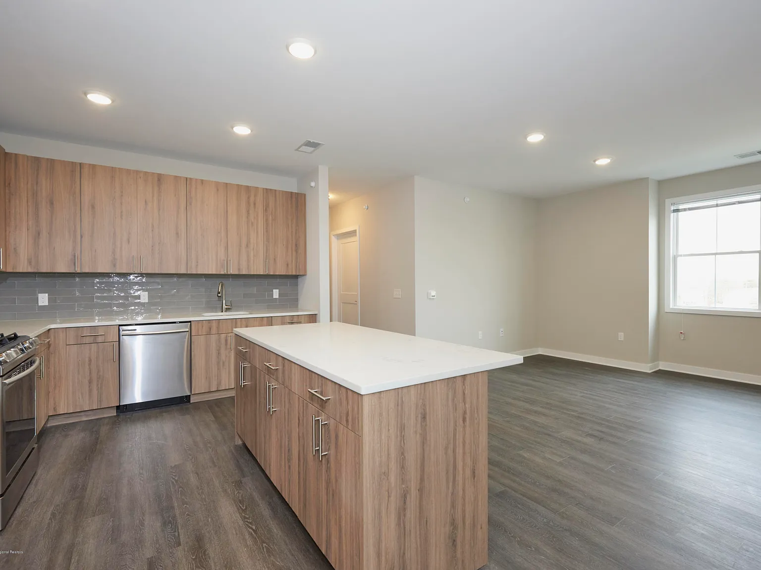 2 bed, 1203 sqft, $3,450 — Photo 4