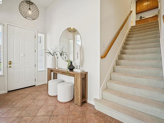 3rd image of 28862 Bay Heights Rd