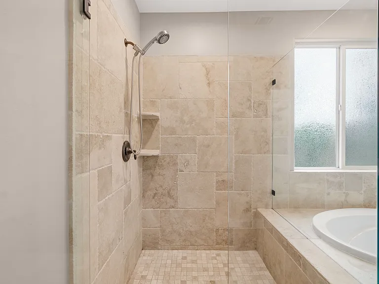 7303 Whiskey Creek Dr — Photo 27