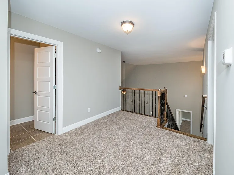 131 Saturday Dr — Photo 15