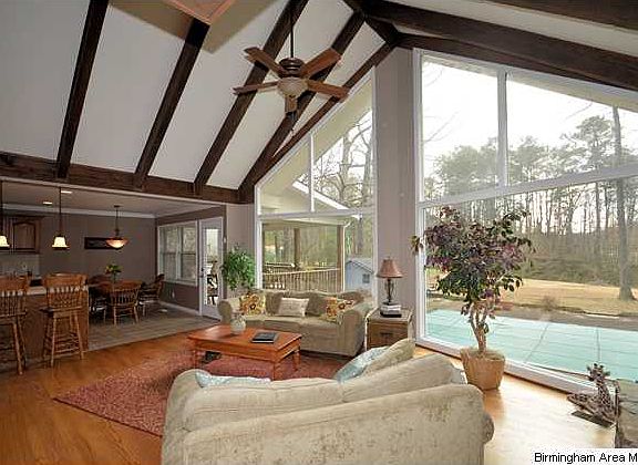 2nd image of 2648 Creekview Dr