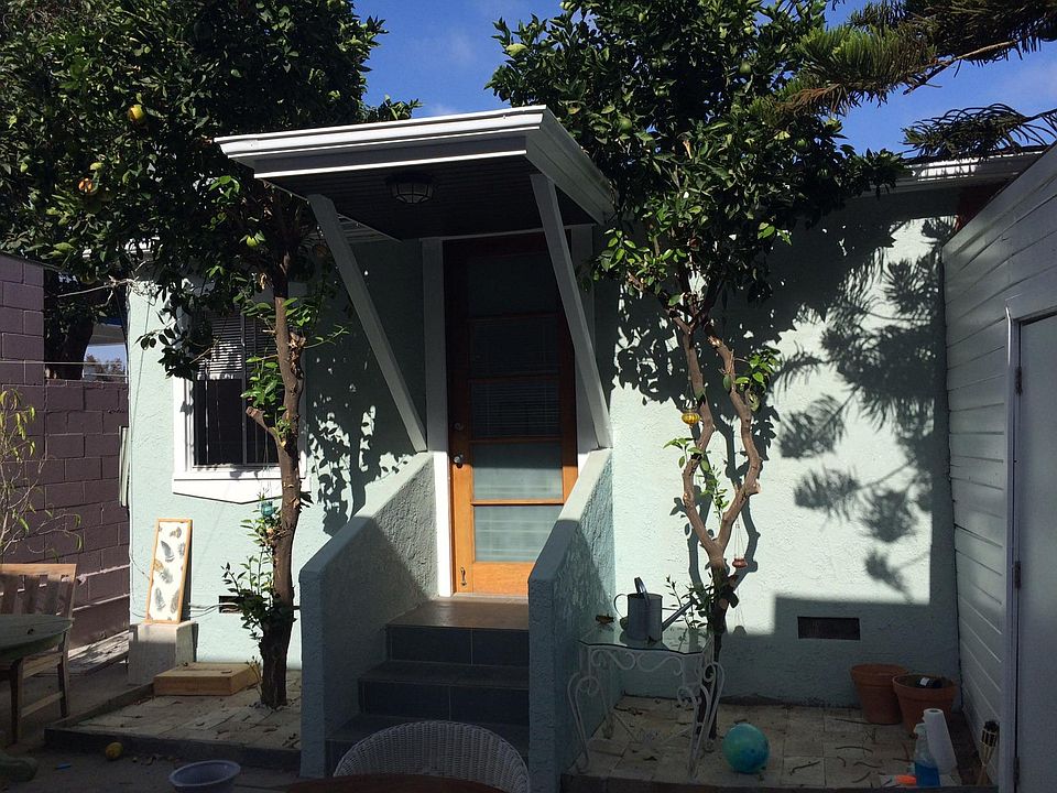 1st image of 1748 Lincoln Blvd #3