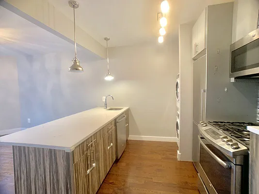 Rented by Bohemia Realty Group | media 13