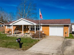 29 E Lubeck Hills Dr, Washington, WV 26181