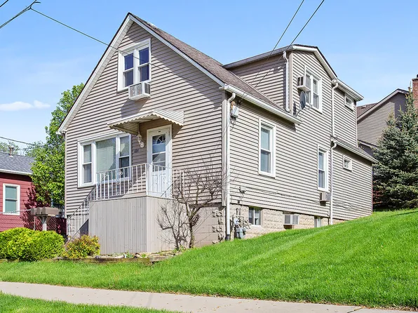 512 Porter St APT 2, Lemont, IL 60439