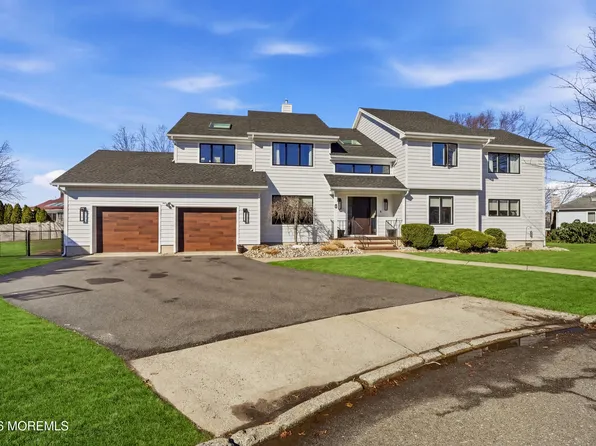 8 Jackson Ct, Monmouth Beach, NJ 07750