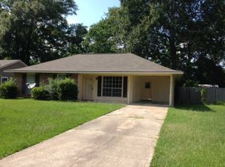8851 Timber Dr, Denham Springs, LA 70726