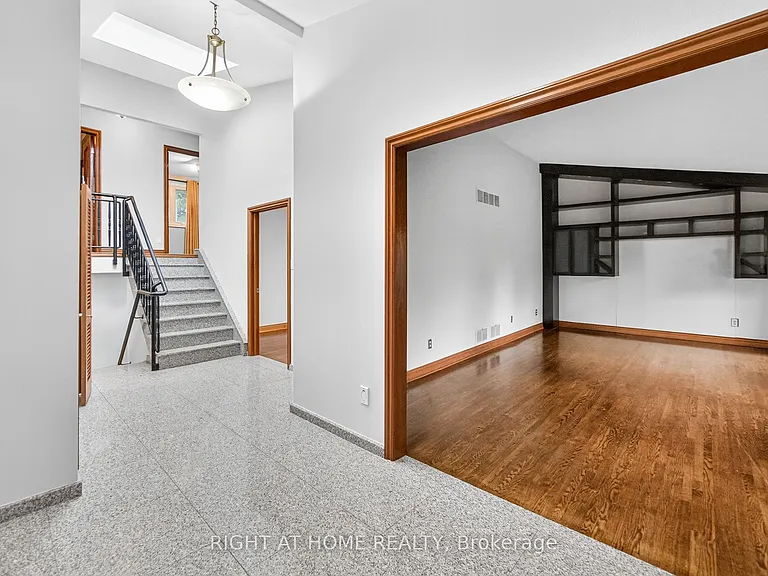 20 Pine Ridge Ln — Photo 7