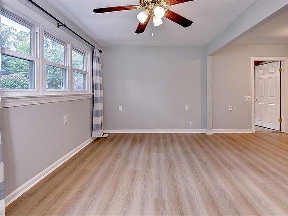 4th image of 203 Old Seaford Rd
