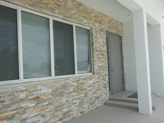 11530 SW 47 ST, MIAMI, FL 33