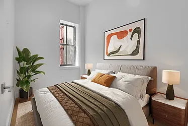 Rented by Loom Capital Group Inc.