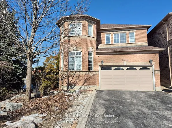 3866 Thomas St, Mississauga, ON L5M 7B1