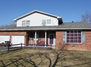 1252 E College Ave, Stanton, KY 40380