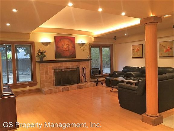 4th image of 12750 Woodmont Dr
