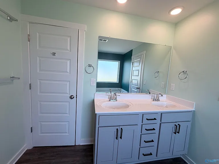 4200 Textile Ln SW — Photo 23
