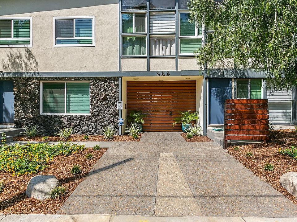 1st image of 285 N Oakland Ave #17
