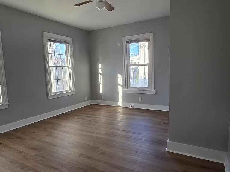 126 Tremont St #B — Photo 11