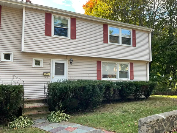 6 Widger Rd #A, Marblehead, MA 01945
