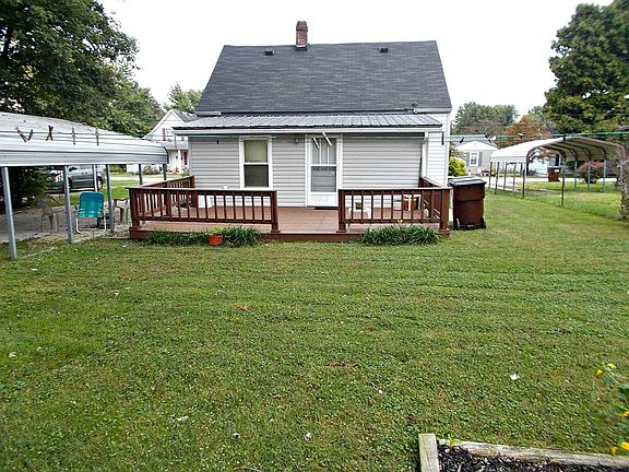 3rd image of 408 W Maple Ave