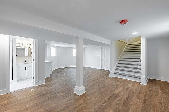 2 bed, 1000 sqft, $1,500 — Photo 3