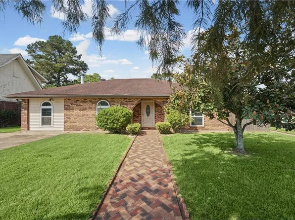 5301 Alpaca Dr, Marrero, LA 70072