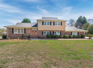 724 Hudson Rd, Greenville, SC 29615