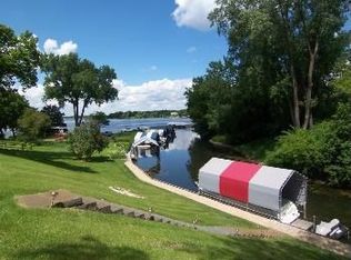 820 Smithtown Ter, Excelsior, MN 55331