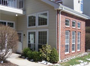 45 Carriage Crossing Ln, Middletown, CT 06457