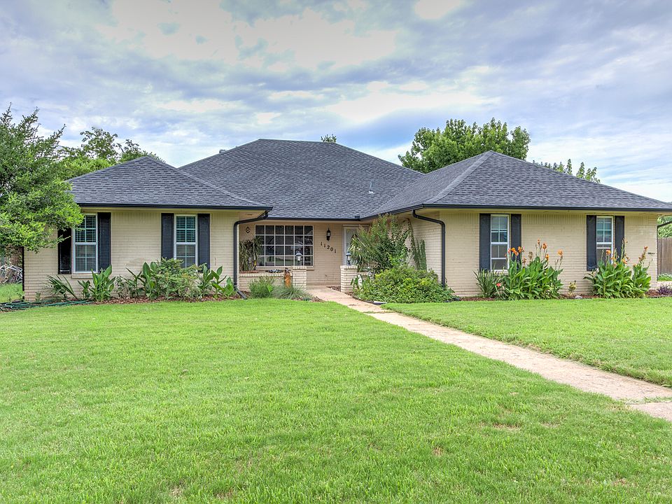 1st image of 11201 Folkstone Dr