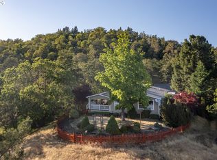1525 Braunda Dr, Roseburg, OR 97471