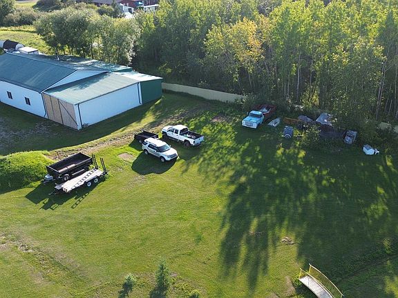 5th image of 53348 Range Rd #211-14