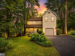 1649 Bennington Hollow Ln, Reston, VA 20194