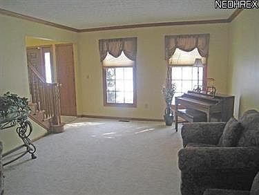 3rd image of 9752 Silverleaf Dr