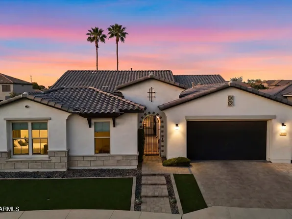2080 E AQUARIUS Place, Chandler, AZ 85249
