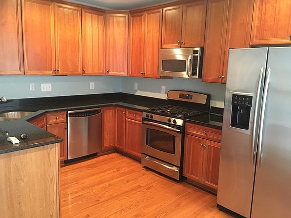 3rd image of 21772 Ladyslipper Sq
