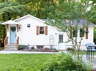 95 Spring Ave, Bergenfield, NJ 07621