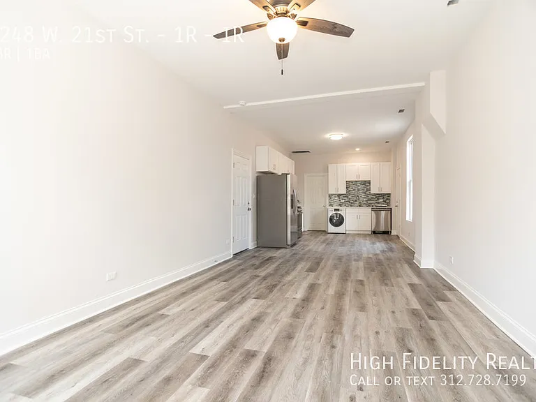 2248 W 21st St #1R — Photo 3