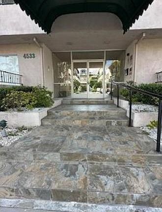 3rd image of 4533 Colbath Ave APT 10