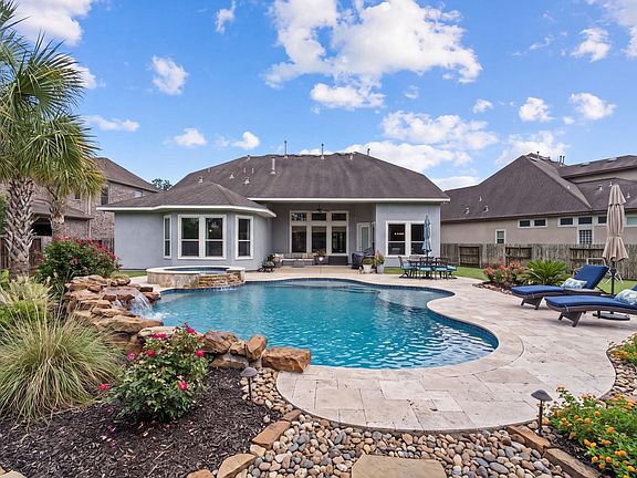 4th image of 2307 Orchard Way