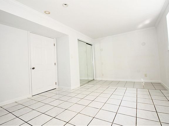 3rd image of 10 Belhaven Ave #B