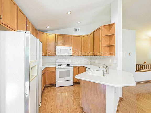 5th image of 2586 E 125th Pl