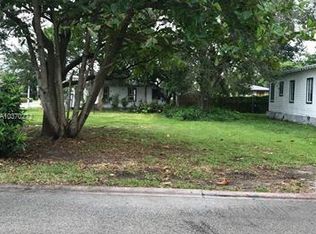 4600 Brooker St, Miami, FL 33133