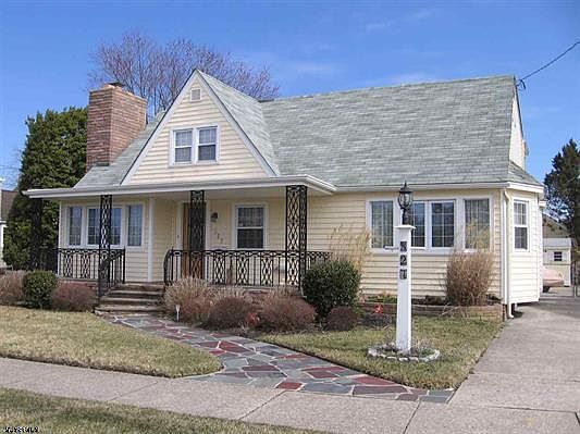 1st image of 527 E Atlantic Blvd