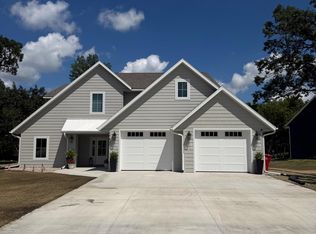 1753 Karnis Dr NW, Alexandria, MN 56308