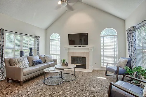 Lakeshore Village Apartments Photo 1