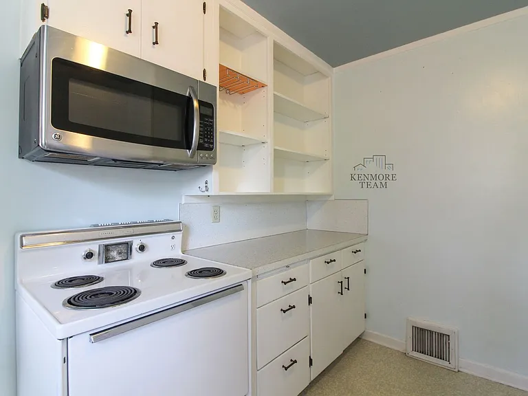 1310 Haupt Ave — Photo 6